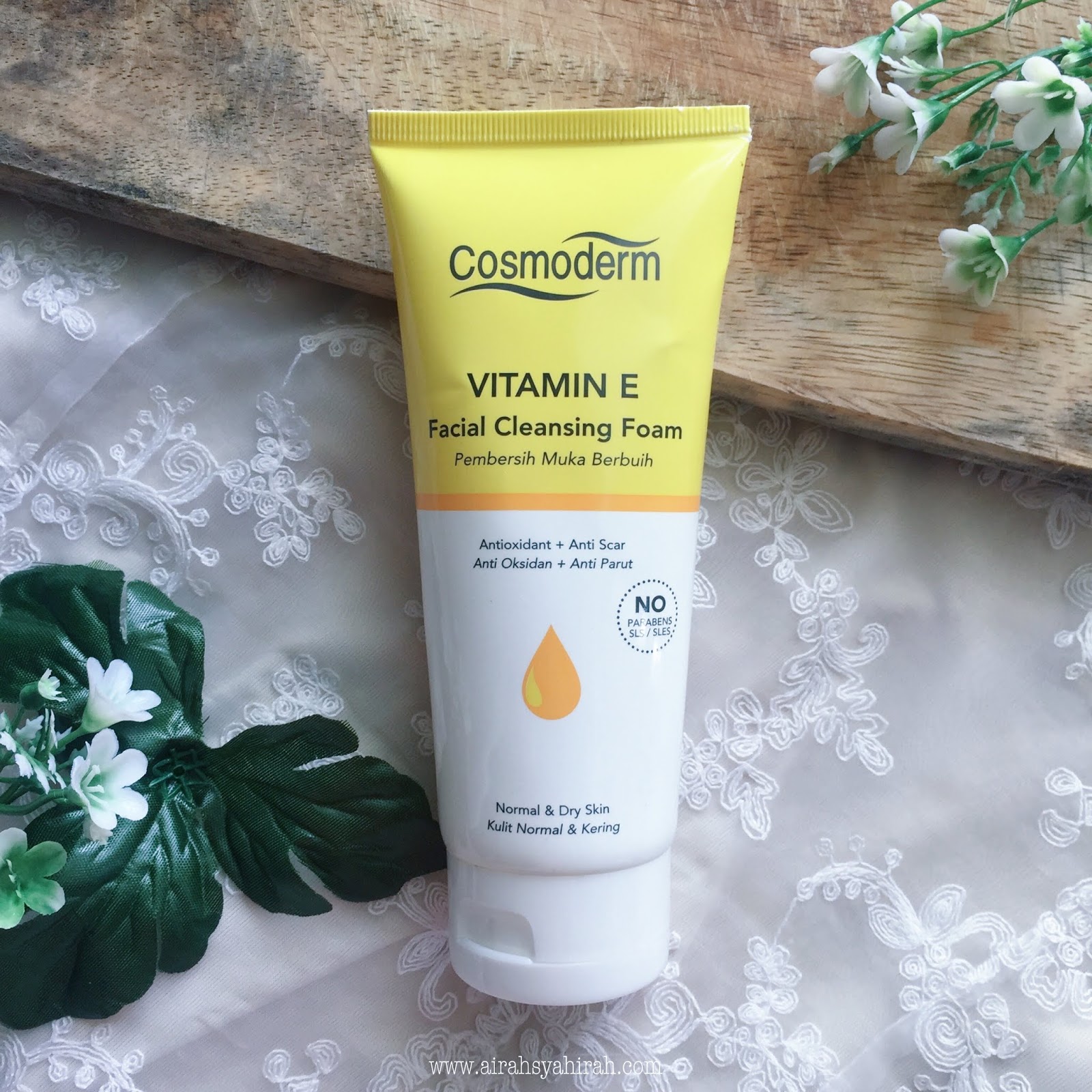 COSMODERM VITAMIN E FACIAL CLEANSING FOAM REVIEW